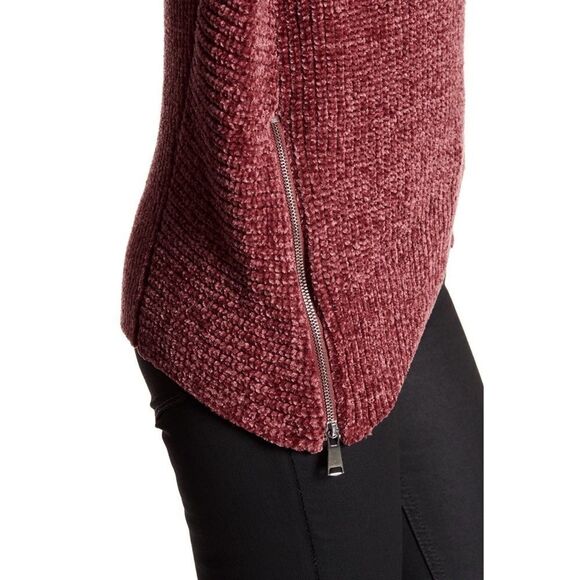 ✨ ROMEO&JULIET COUTURE Zip Side Chenille Sweater✨ - Picture 5 of 5